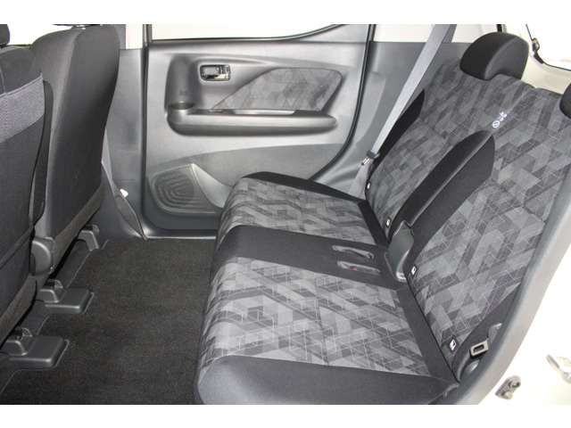 MITSUBISHI ek X EV 2023