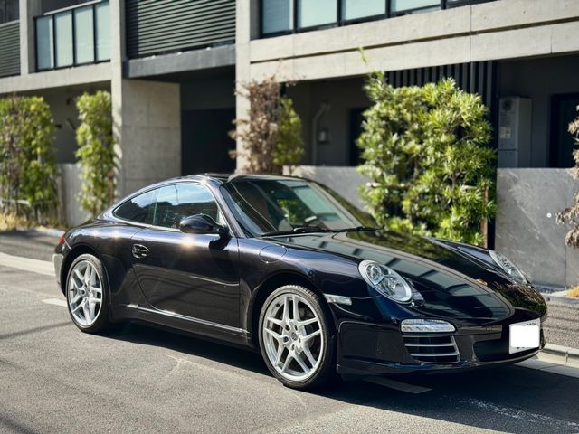 PORSCHE PORSCHE 911 2010