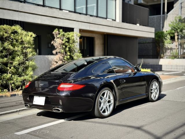 PORSCHE PORSCHE 911 2010