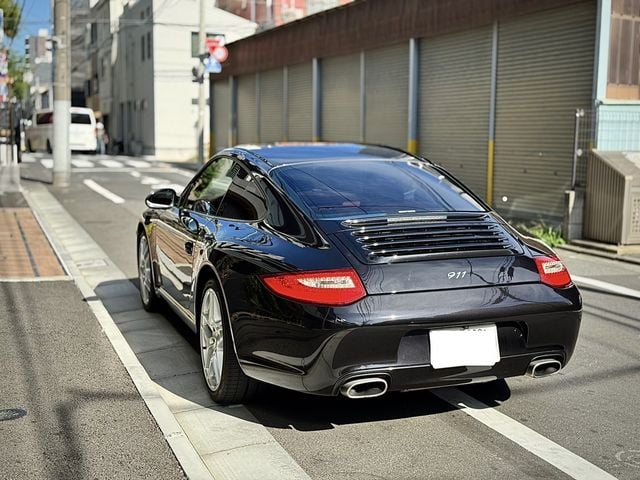 PORSCHE PORSCHE 911 2010