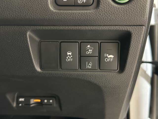 HONDA JADE HYBRID 2015