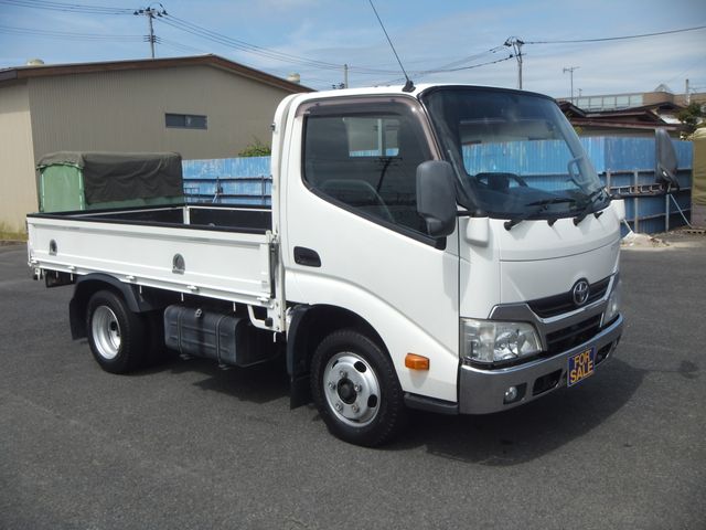 TOYOTA DYNA 2011