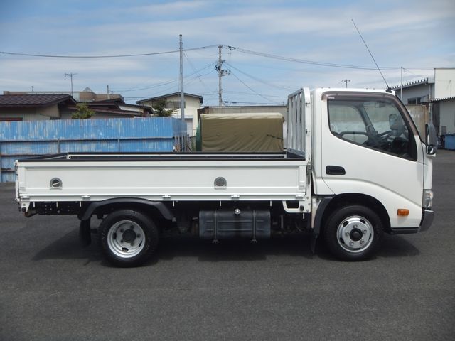 TOYOTA DYNA 2011