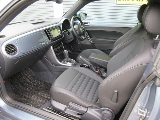 VOLKSWAGEN VOLKSWAGEN The BEETLE 2019