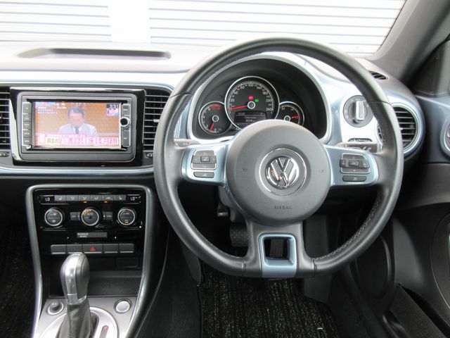 VOLKSWAGEN VOLKSWAGEN The BEETLE 2019