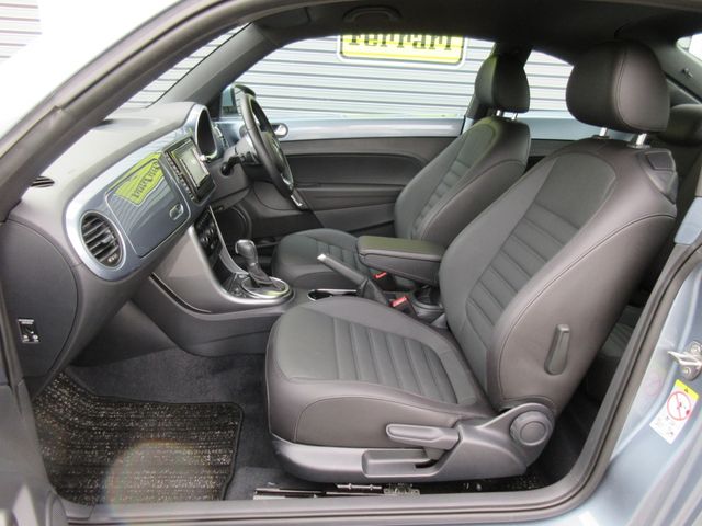 VOLKSWAGEN VOLKSWAGEN The BEETLE 2019