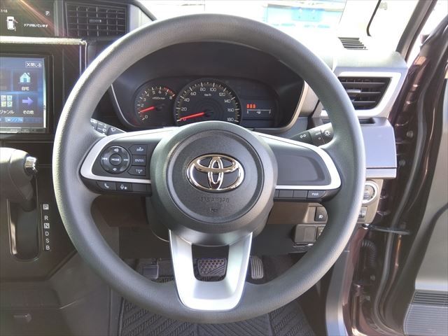 TOYOTA ROOMY 2021