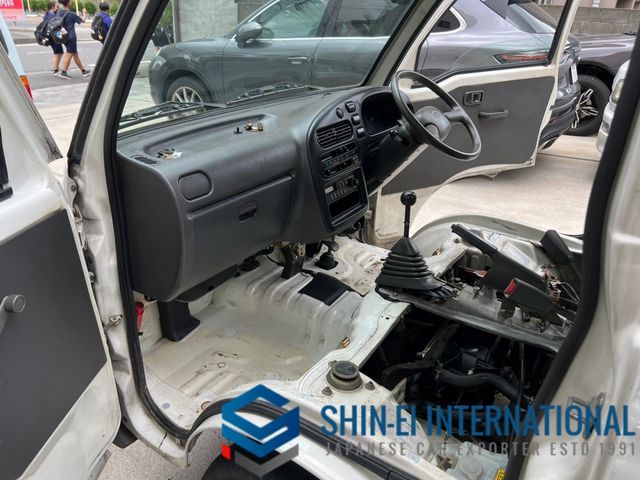 DAIHATSU HIJET truck 1999