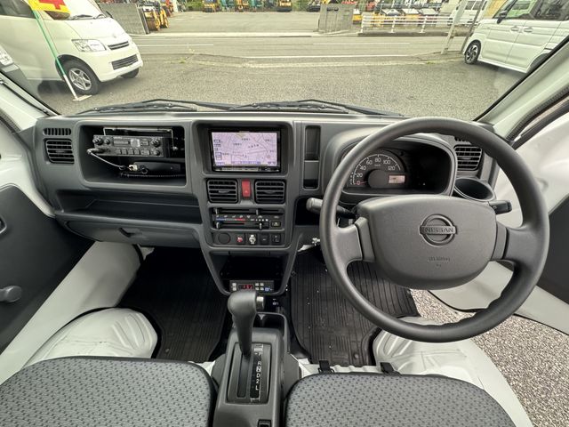 NISSAN NT100 CLIPPER 4WD 2018