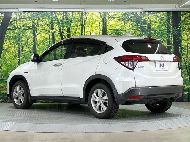 HONDA VEZEL HYBRID 2015