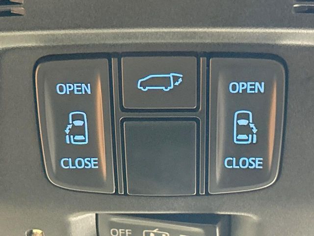 TOYOTA VELLFIRE 2016