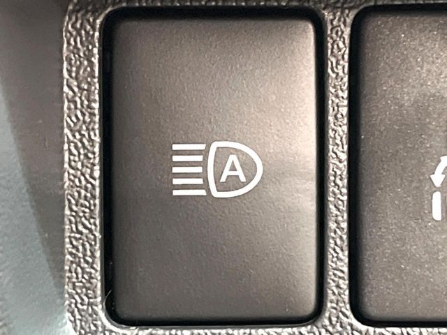 TOYOTA HIACE van 4WD 2025