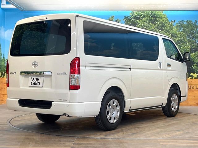 TOYOTA HIACE van 4WD 2025