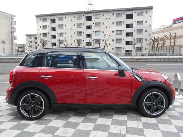 BMW BMW MINI COOPER SD CROSSOVER 2015