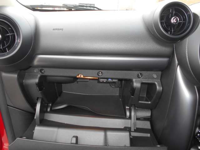 BMW BMW MINI COOPER SD CROSSOVER 2015