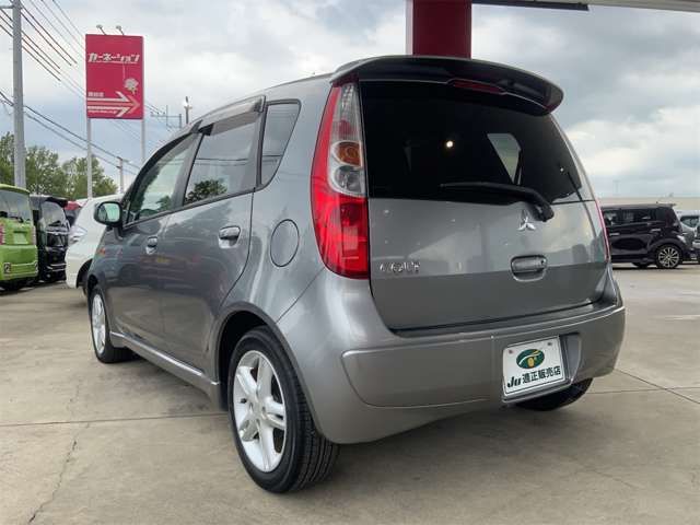 MITSUBISHI COLT 2011