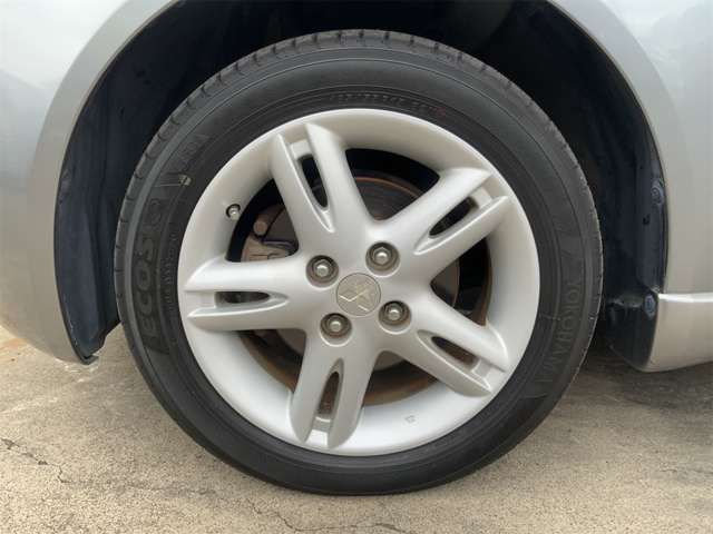 MITSUBISHI COLT 2011