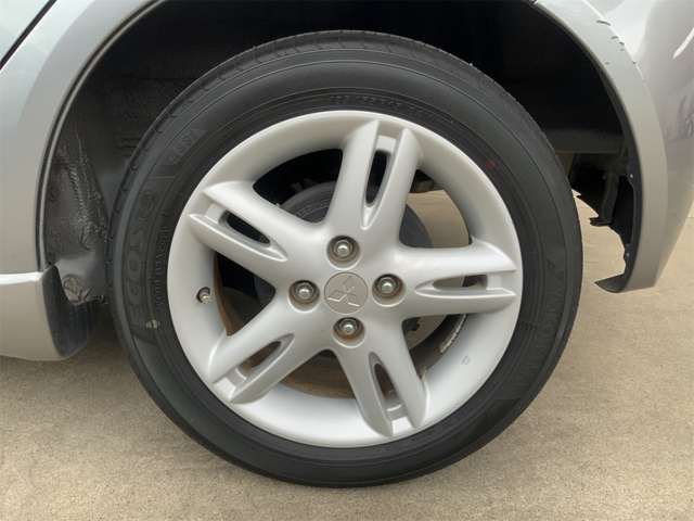 MITSUBISHI COLT 2011