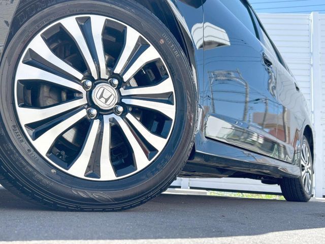 HONDA FIT SHUTTLE HYBRID 2014