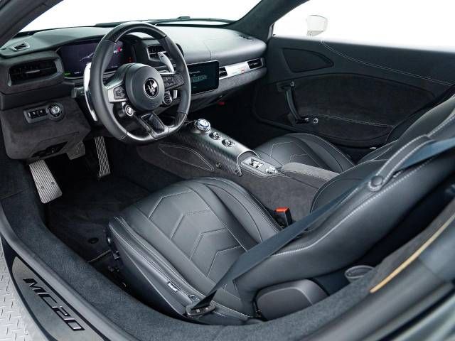 MASERATI MASERATI MC20 2022