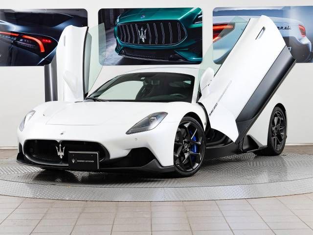 MASERATI MASERATI MC20 2022