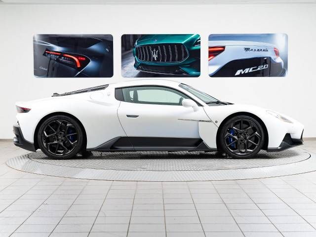 MASERATI MASERATI MC20 2022