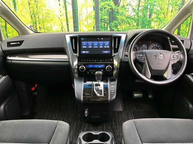 TOYOTA VELLFIRE 2015