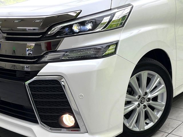 TOYOTA VELLFIRE 2015