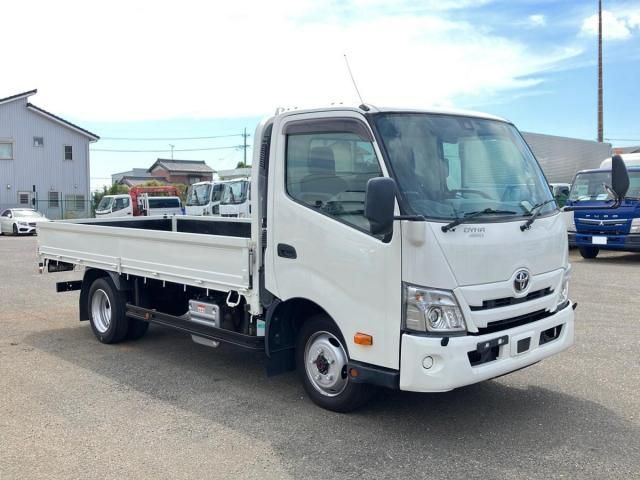 TOYOTA DYNA 2019