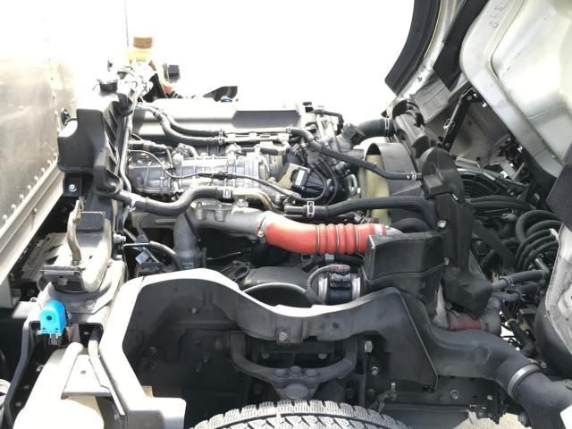 MITSUBISHI CANTER 2022