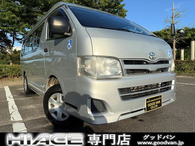 TOYOTA HIACE van 4WD 2010