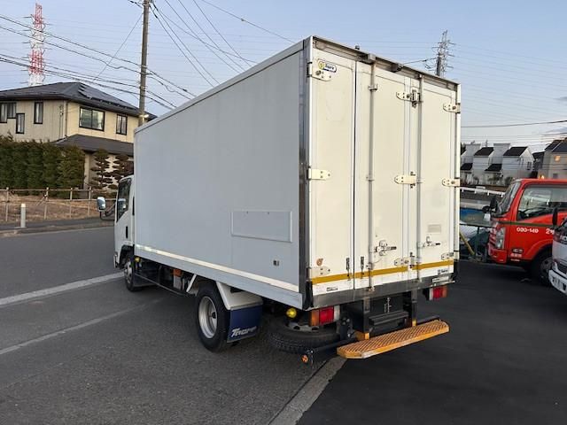 ISUZU ELF 2019