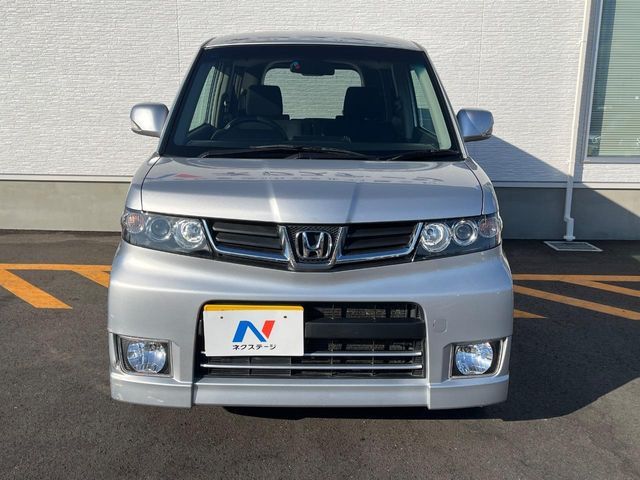 HONDA ZEST SPARK 2009