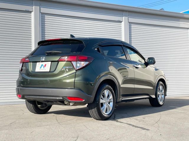 HONDA VEZEL HYBRID 2014