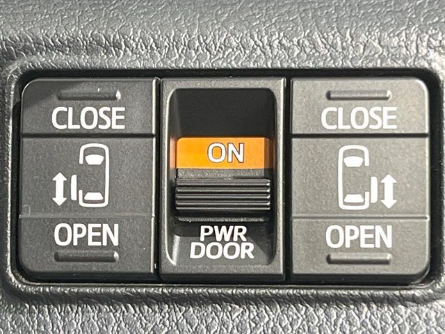 TOYOTA SIENTA HYBRID 2019