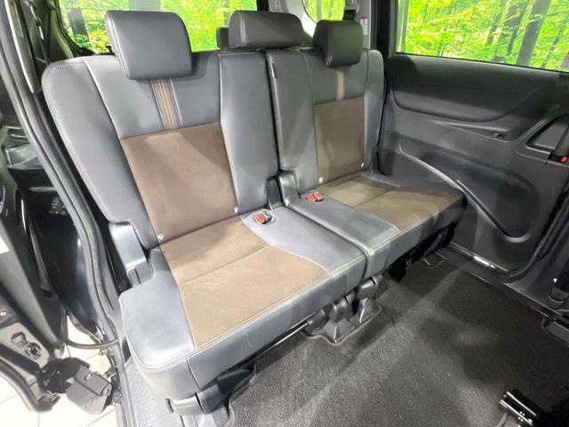 TOYOTA SIENTA HYBRID 2019