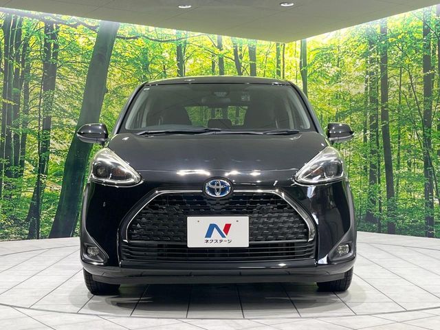 TOYOTA SIENTA HYBRID 2019