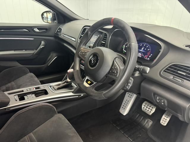 RENAULT RENAULT MEGANE hatchback 2022