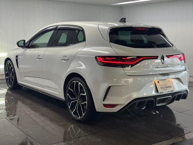 RENAULT RENAULT MEGANE hatchback 2022