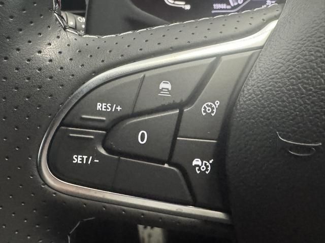 RENAULT RENAULT MEGANE hatchback 2022