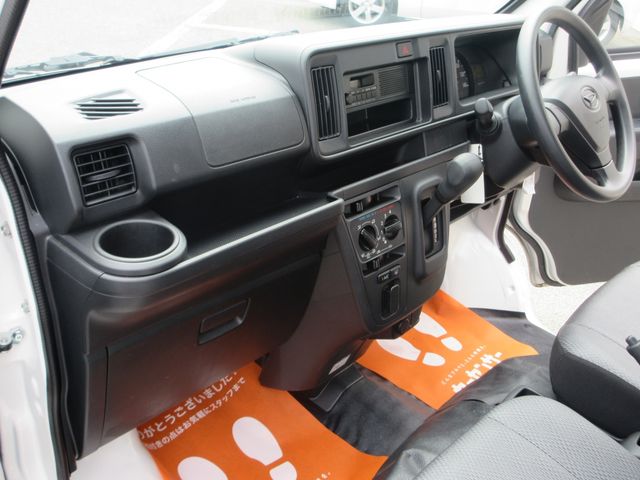 DAIHATSU HIJET CARGO 2020