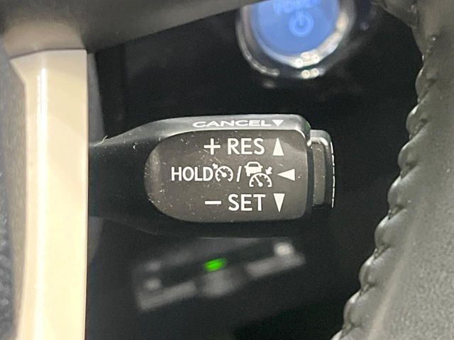 TOYOTA PRIUS 4WD 2017