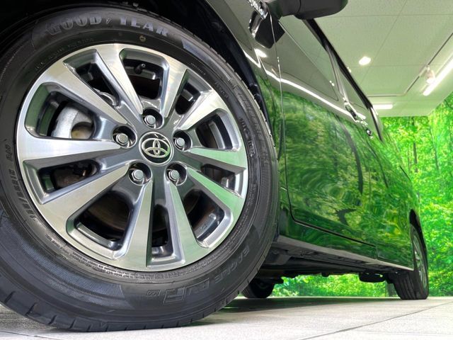 TOYOTA ESQUIRE HYBRID 2020