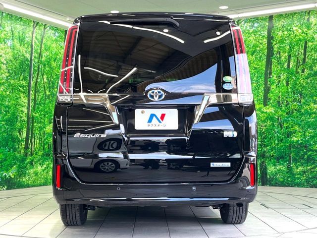 TOYOTA ESQUIRE HYBRID 2020