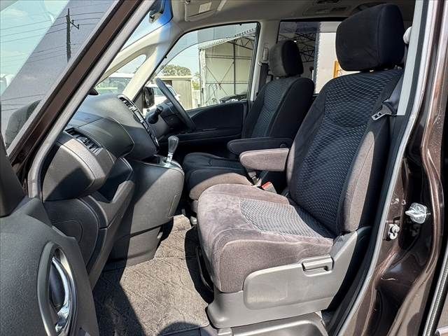 NISSAN SERENA  WG 2016