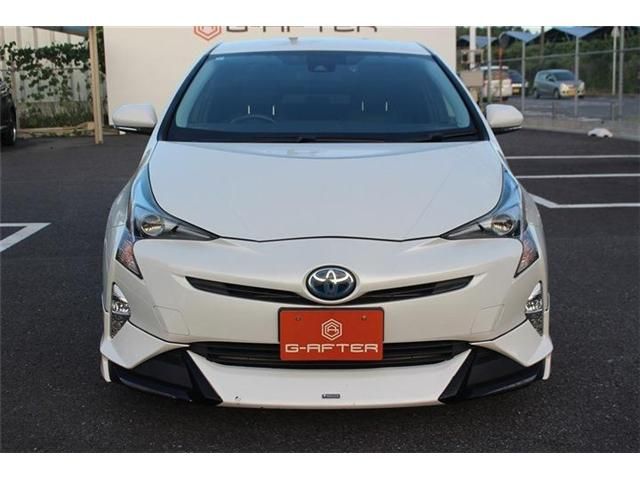 TOYOTA PRIUS 2016