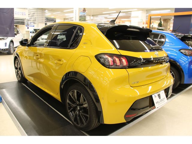 PEUGEOT PEUGEOT 208 2022