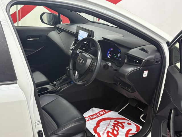 TOYOTA COROLLA TOURING HYBRID 4WD 2020