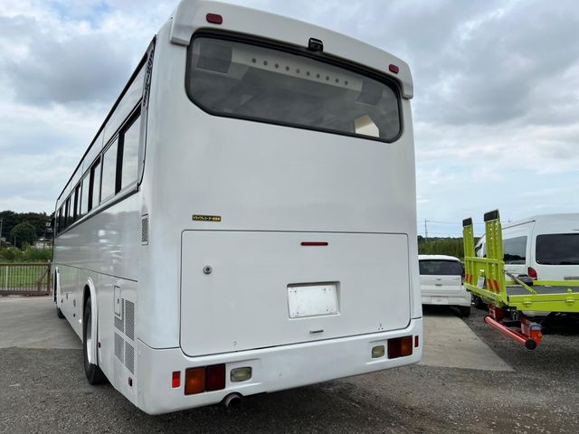 NISSAN DIESEL Space Runner 2006