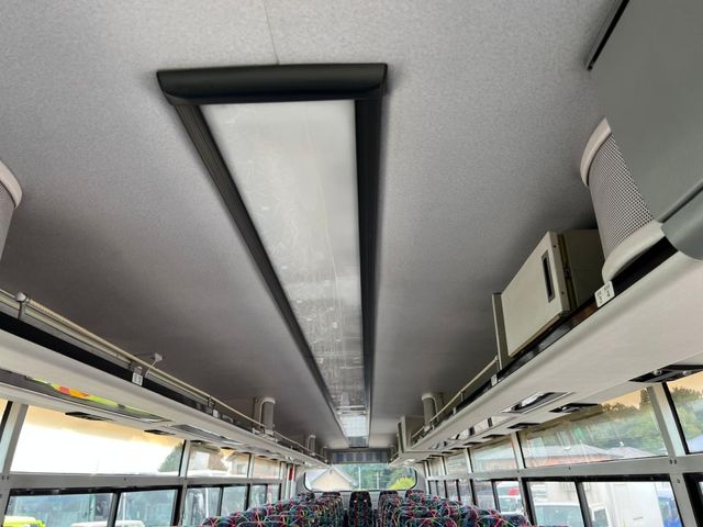 NISSAN DIESEL Space Runner 2006